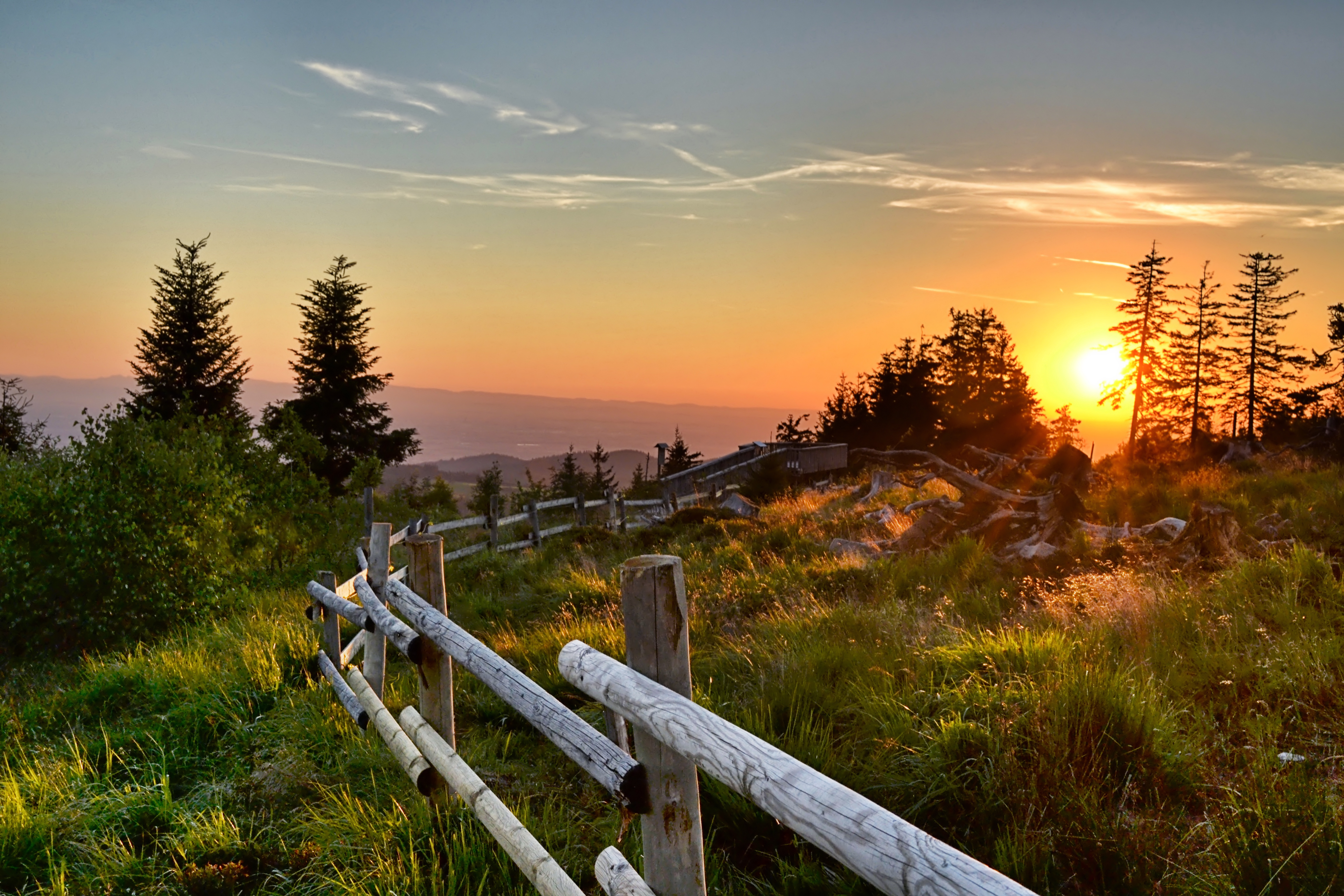 Das Bild zeigt einen Sonnenuntergang im Nationalpark 